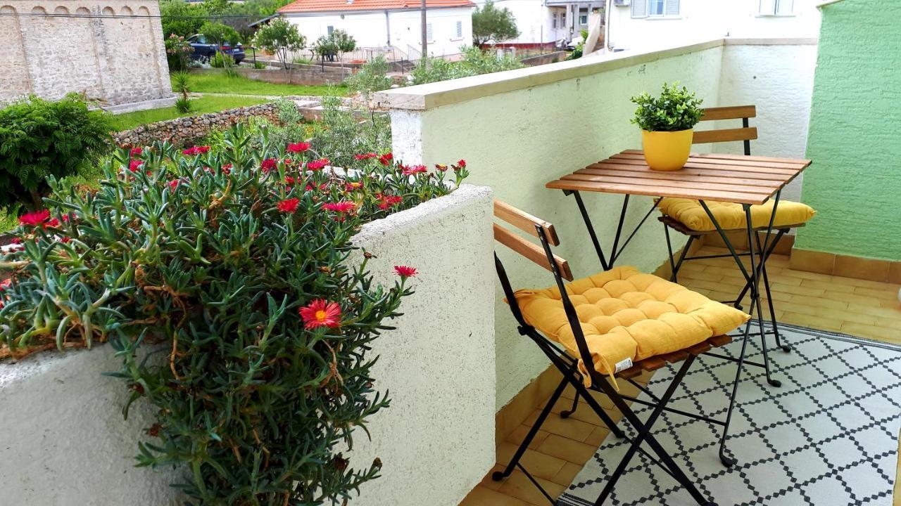 Apartments Julija Preko Εξωτερικό φωτογραφία